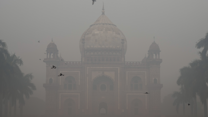 https://www.salarnews.in/public/uploads/images/newsimages/maannewsimage21102025_155454_Webs 728x410 (1).png